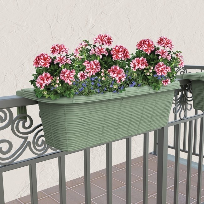 Zavesne Truhliky Na Balkon
