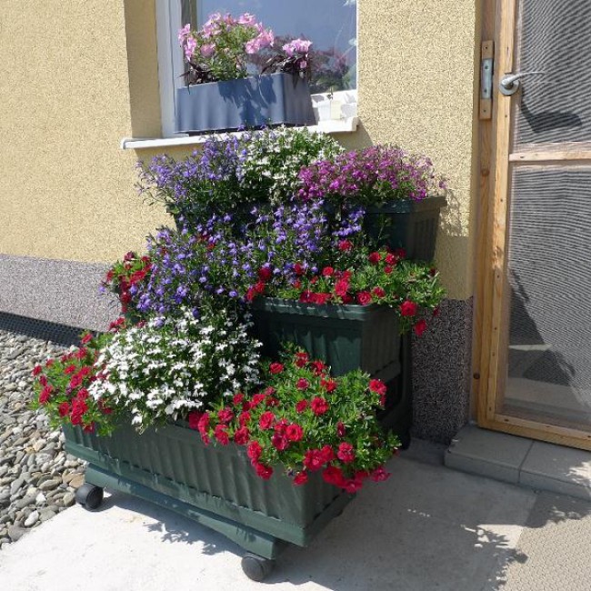 Zahradní truhlíková pyramida Orto