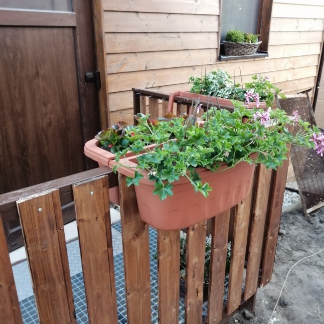 Truhlík na květiny Klunia 40