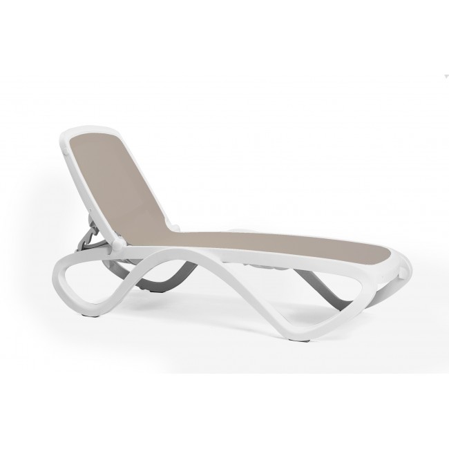 Plastové lehátko Omega